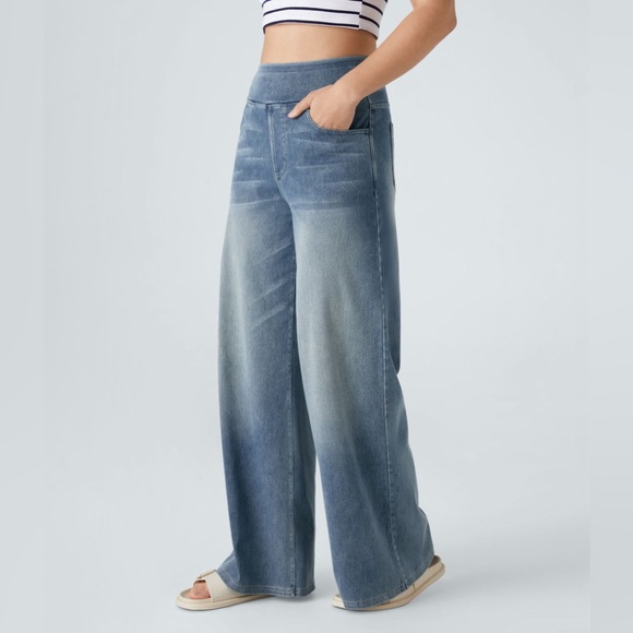 Halara wide leg bundle! size 8-10 (M) - Picture 6 of 12